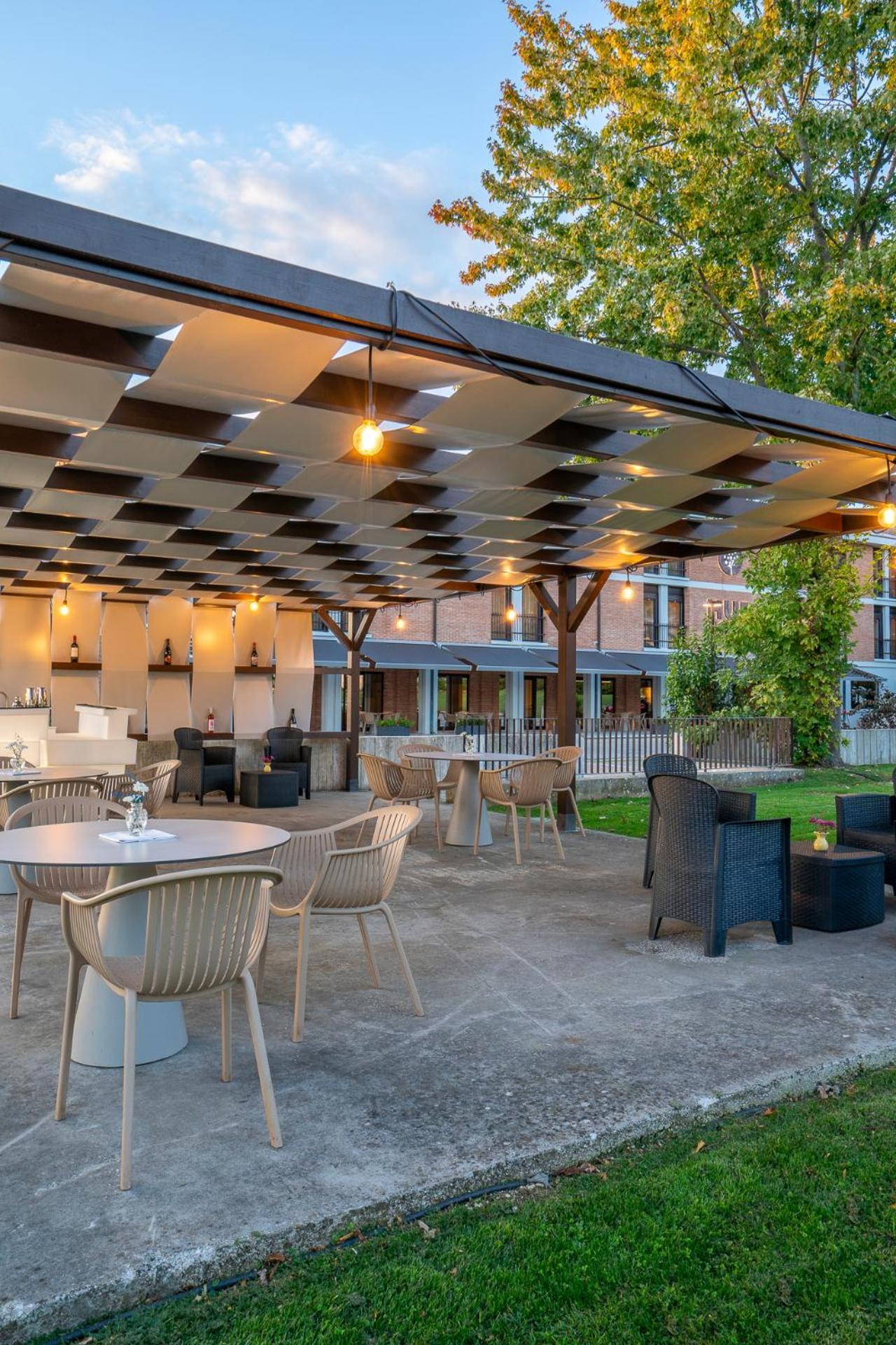 Hub Hotel グッビオ エクステリア 写真