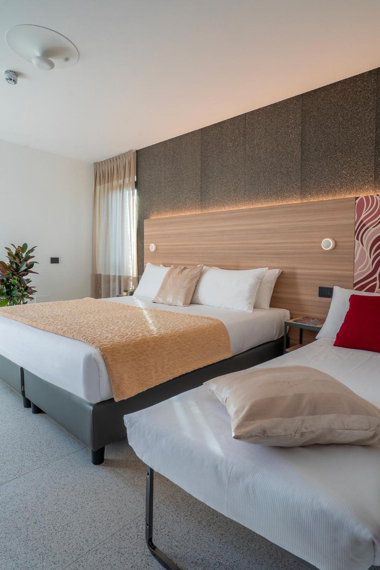 Hub Hotel グッビオ エクステリア 写真